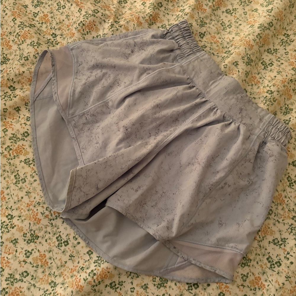 SIZE 4 (4in) LULULEMON LIGHT BLUE DYE HOTTY HOTS